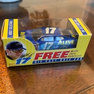 NASCAR 17 Matt Kenseth Ford Taurus Aleve Boxed DieCast Collectible Race Car New